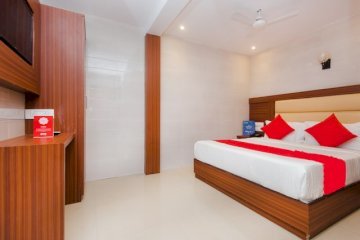 Hotel Sai Suites