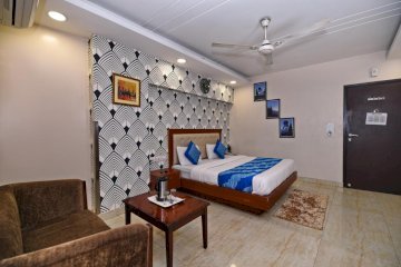 Hotel Emporio
