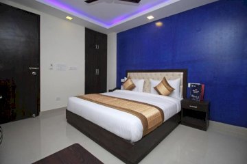 Hotel Tourist Palace