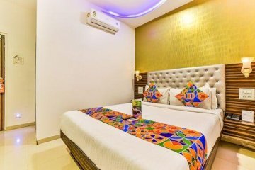 Hotel Bently Palace