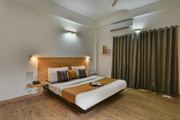 Hotel Admire inn By F9 Hotels