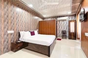 Hotel Diamond Inn