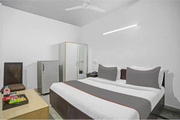 Hotel Triton Residency