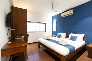 Hotel Q Deck